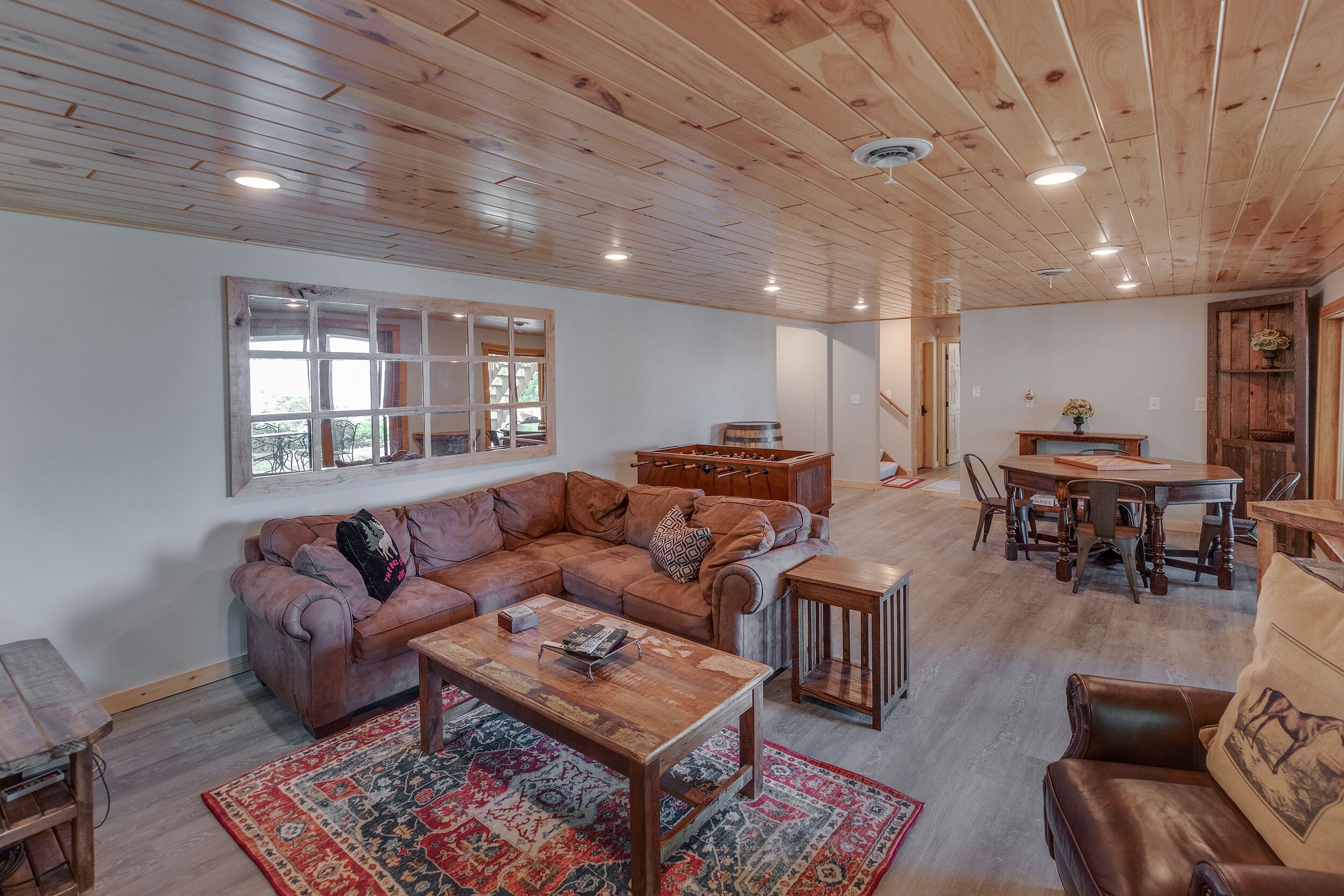 Smart TV, fireplace, video games, DVD player