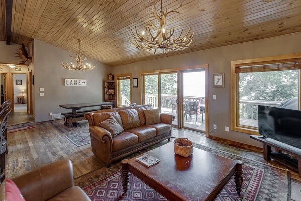 Smart TV, fireplace, video games, DVD player