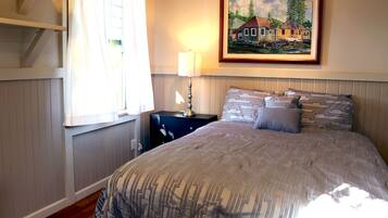 2 bedrooms, iron/ironing board, travel crib, free WiFi