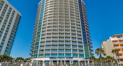 New floor /kitchen/ stove, Gorgeous Condo, Ocean Front Master Bed, 2Balconies