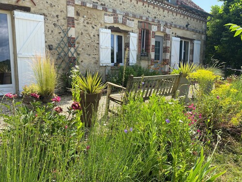 Charming farmhouse in Burgundy