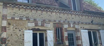 Charming farmhouse in Burgundy
