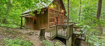 Avskild Red River Gorge Pet Friendly Cabin pÄ 3 hektar (Serenity Falls)