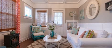 Smart TV, fireplace, DVD player, video library