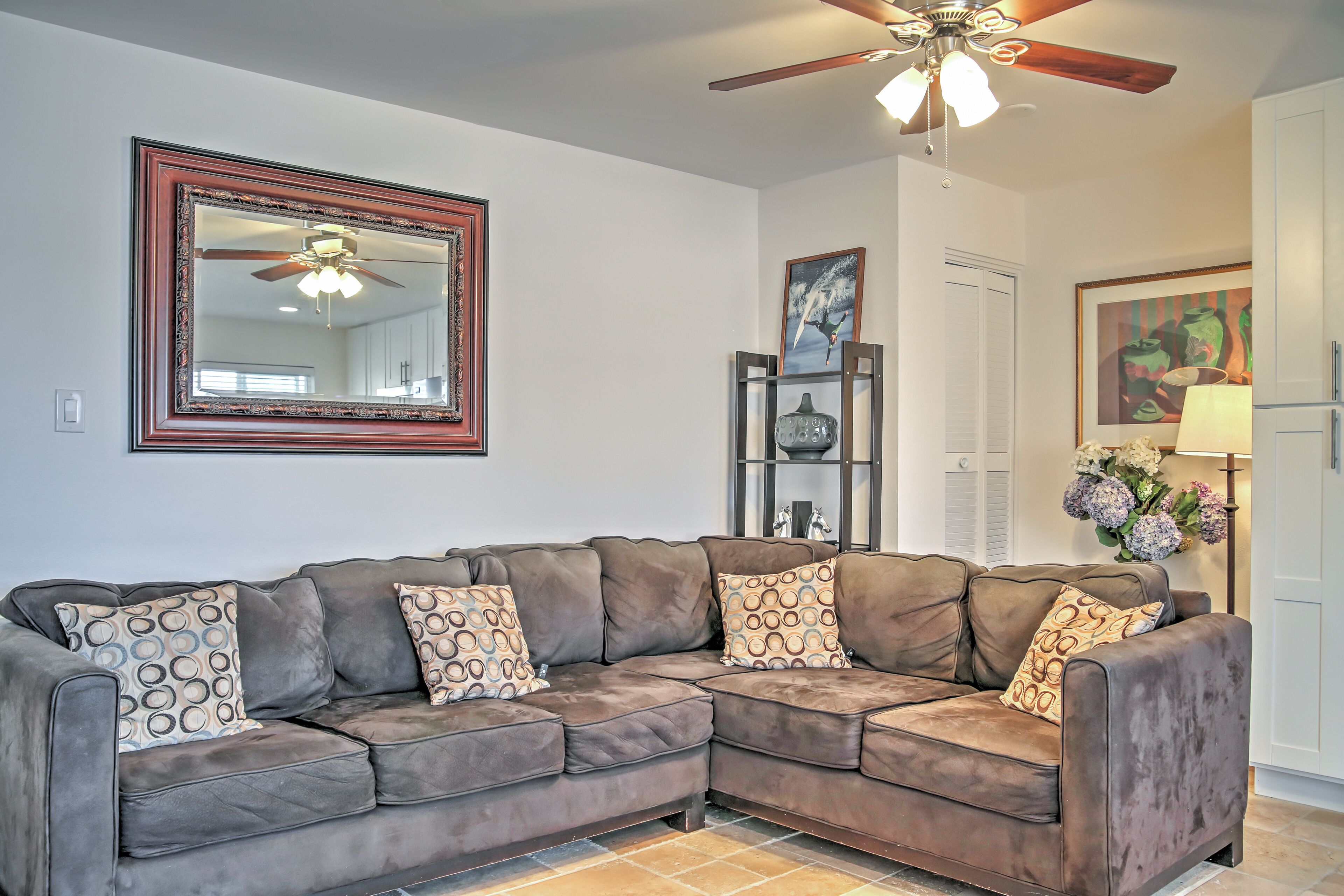 Bright 2br Oceanside Condo W/ocean Views - Oceanside, CA