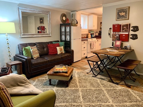 Bear House 1890, Stinson Suite, Perfect Getaway, Walk to Cafes, Outdoor Activity