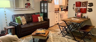Bear House 1890, Stinson Suite, Perfect Getaway, Walk to Cafes, Outdoor Activity