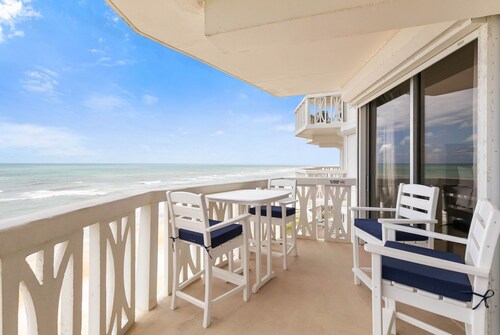 ~ Suora Oceanfront ~ 7. kerroksen ylellinen ja moderni huoneisto, joka sopii erinomaisesti pariskunnille ja perheille