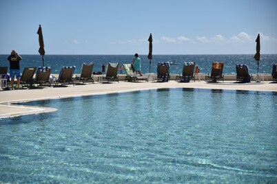 Cabo San Lucas Oceanfront Beach Resort - Best Elegant Condo