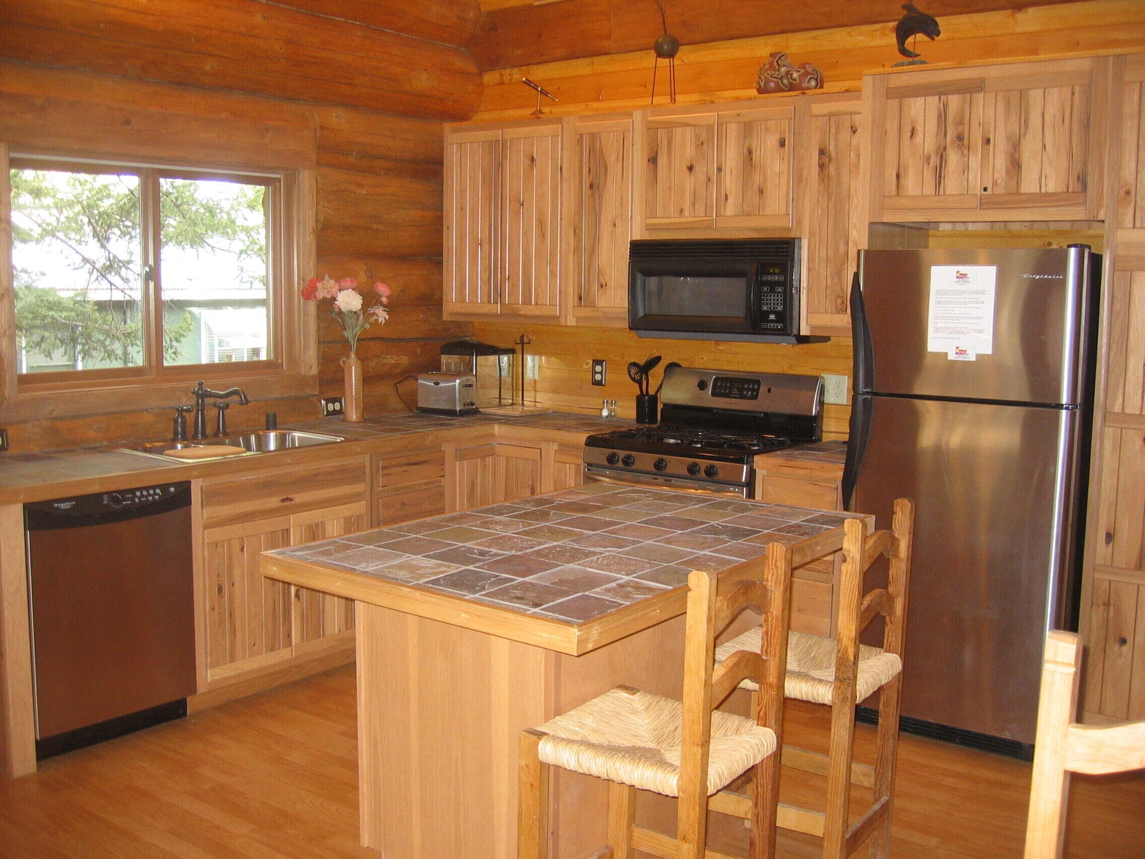 4 Best Cabins With Hot Tub In Cloudcroft, New Mexico Updated 2024