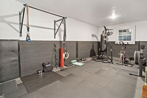 Fitness facility - Comfortable & Spacious 5BD/3BA - Walk to State College HS and 5 min Uber to PSU (State College)