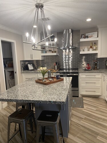 Kaunis Luxury Waterfront Talo Walden Lake Conroe!