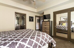 2 bedrooms, iron/ironing board, travel crib, free WiFi