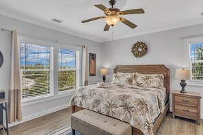 4 camere, una scrivania, ferro/asse da stiro, Wi-Fi gratuito