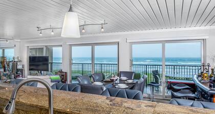 Direct Beachfront Modern Spacious Corner Unit w/Stunning Ocean Views Sleeps 10
