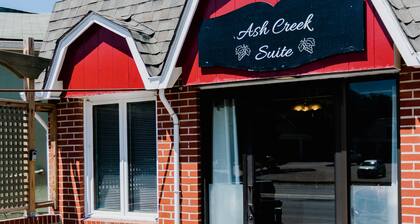 Ash Creek Suite kauniissa Hermannin keskustassa