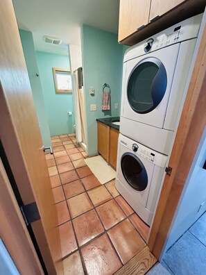 Interior - woodworkers cottage/retreat (Driggs)