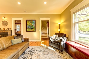 Smart TV, fireplace, books