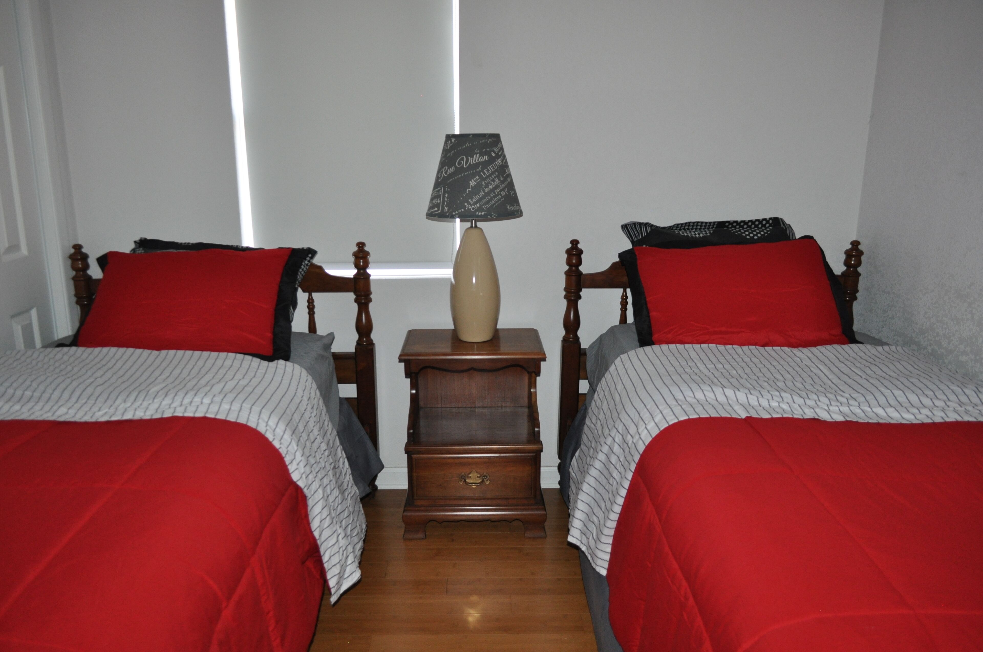 2 slaapkamers, een strijkplank/strijkijzer, wifi, beddengoed