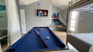 3 habitaciones, tabla de planchar con plancha y wifi gratis
