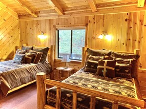 6 bedrooms, iron/ironing board, free WiFi, bed sheets