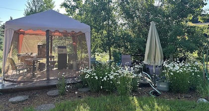 Nuku mukavasti-Tipi-tyylillä, Tähtien alla - Pysy lämpimänä tulen ympärillä