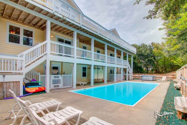 Outdoor pool, a heated pool