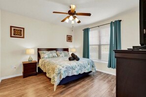 2 bedrooms, WiFi, bed sheets, wheelchair access