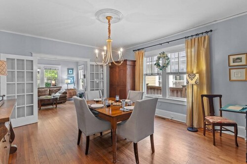 Carolina Cottage at Carolina Pl