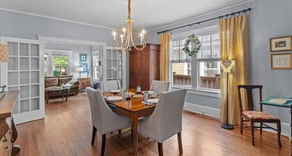 Carolina Cottage at Carolina Pl