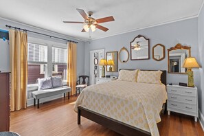 2 bedrooms, desk, iron/ironing board, travel cot