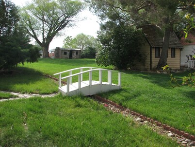 Events, Large Groups, Campers - Stay in This Historic Farm House!