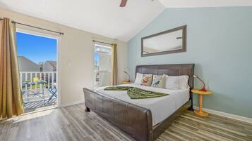 3 slaapkamers, een strijkplank/strijkijzer, gratis wifi, beddengoed