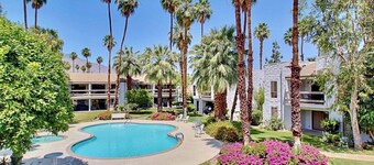 Modern Palm Springs Retreat • Resort Pool + Hot Tub • Quiet & Central Location