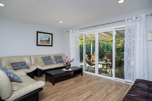 Smart TV - Family-Friendly Home Near Beaches, La Jolla & UCSD (San Diego)