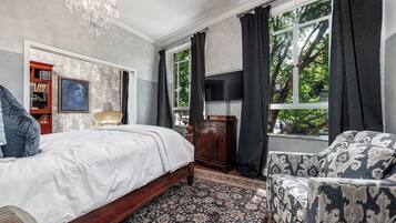 4 chambres, fer et planche à repasser, Wi-Fi gratuit, draps fournis