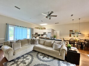 TV, fireplace, DVD player, books