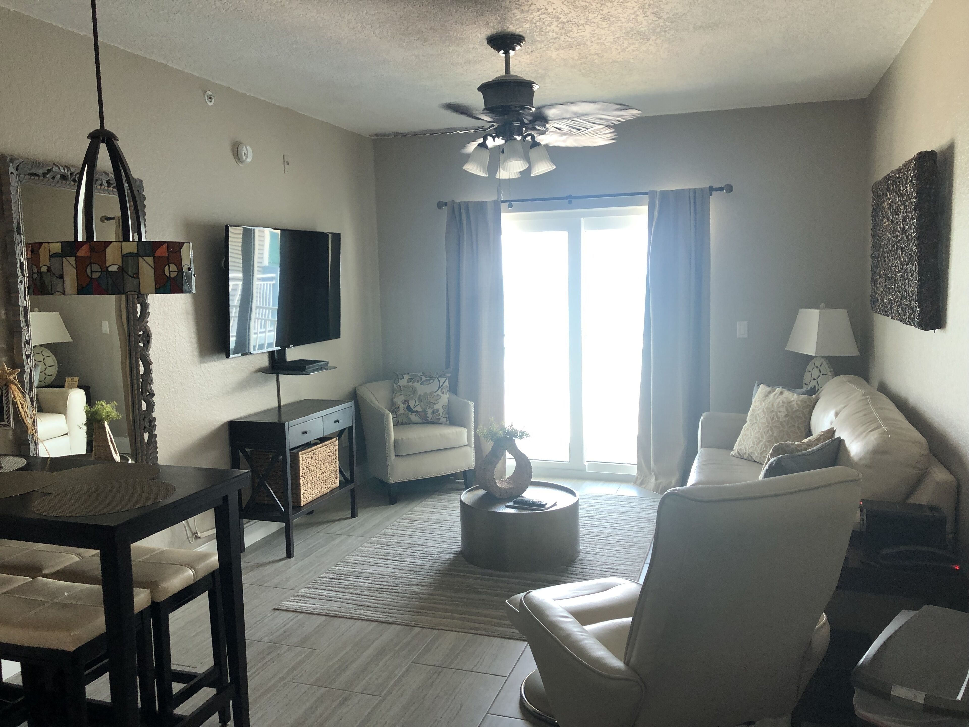 TV connectée, lecteur de DVD, chaîne hi-fi