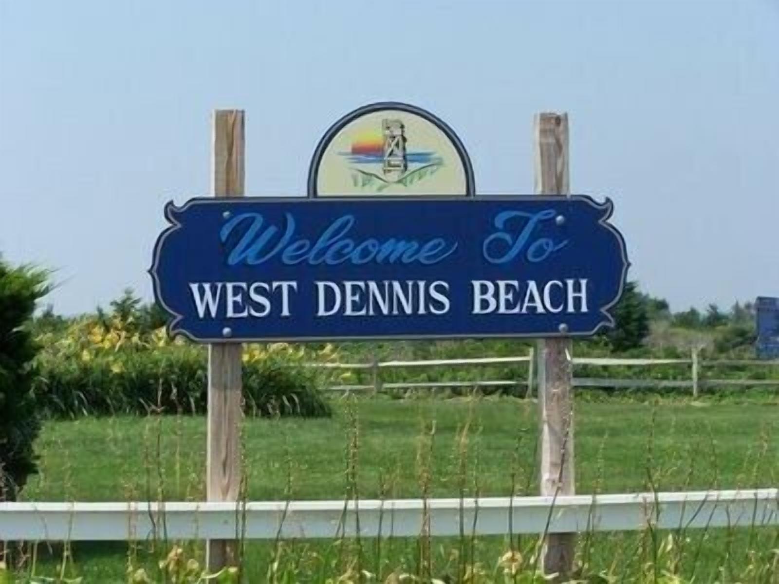 A welcome sign for West Dennis Beach.