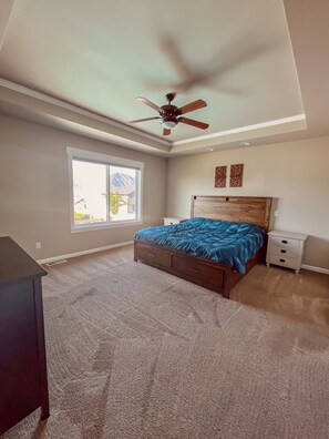 3 bedrooms, WiFi, bed sheets