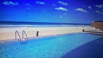 Piscina externa