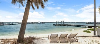 Waterfront designed for multiple families perfect vacation 5 BR / 5.5 BA