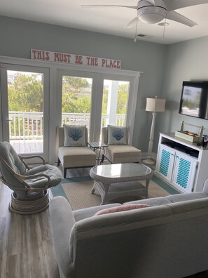 Smart-TV, Videospiele, DVD-Player, Bücher