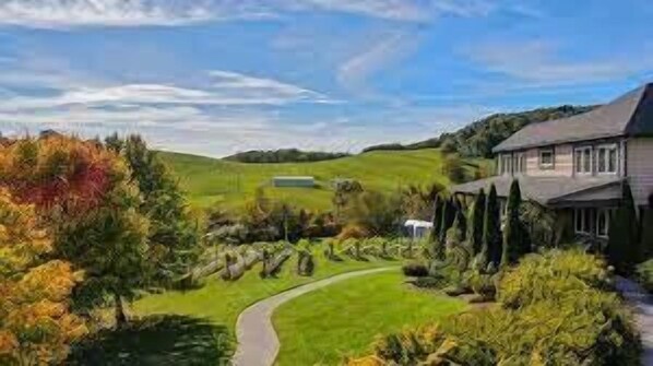 Property grounds - Panoramic Luxury Retreat | Prime Location Views 1A (Banner Elk)