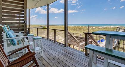Sleek and Modern Oceanfront home: walk to restaurants and boardwalk!