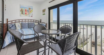 Gulf Tower 2A 2 BR/2BA Gulf Front Condo! Steps from the beach! Wkly/Mon discount