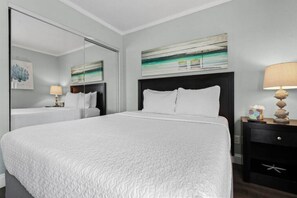 1 soverom, skrivebord, strykejern/-brett og wi-fi (inkludert)