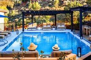 Beheizter Pool