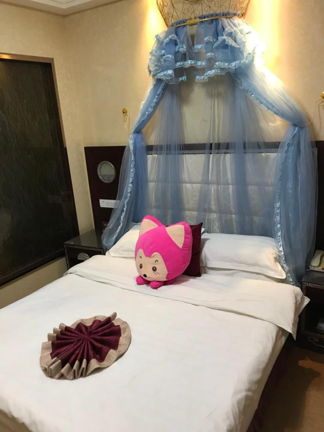 minibar, in-room safe, desk, blackout curtains