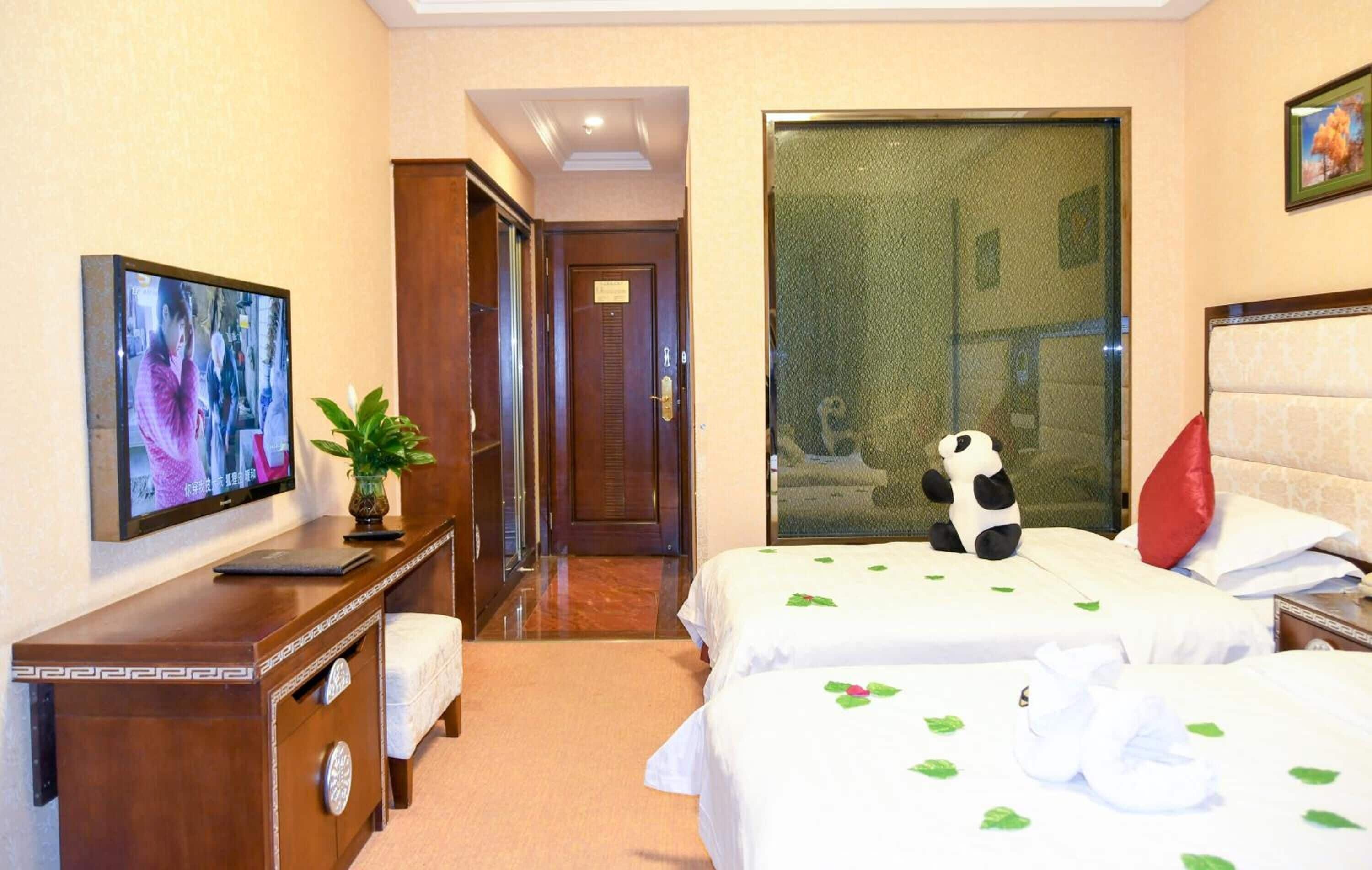 minibar, in-room safe, desk, blackout curtains